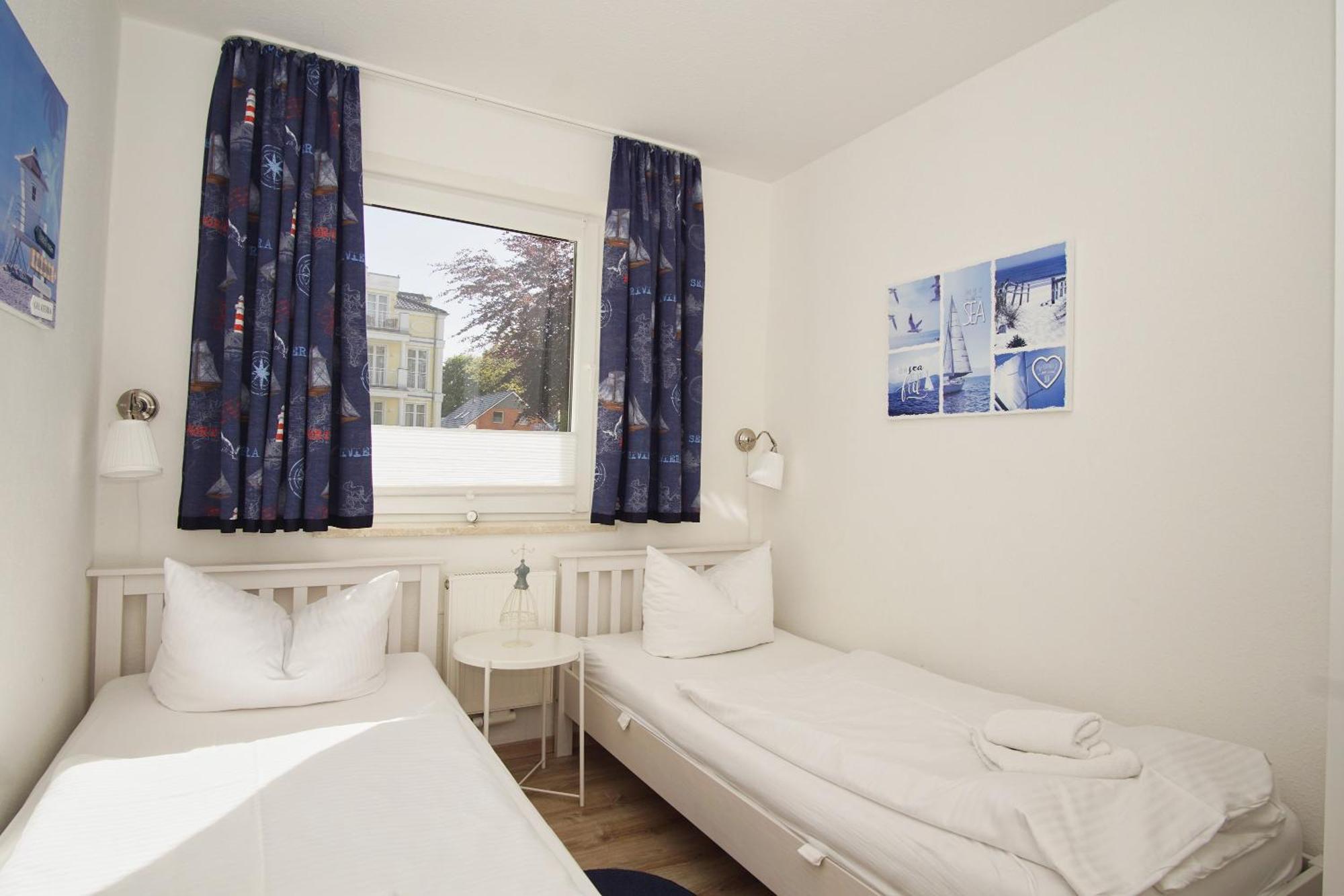 Haus Nordstrand: Ferienwohnung mit Terrasse und Erlebnisbad-Zugang Goehren  Exterior photo