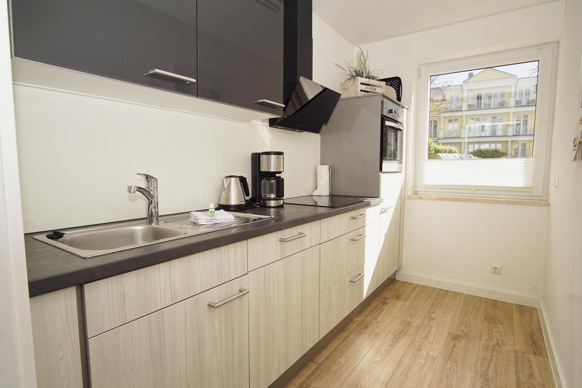 Haus Nordstrand: Ferienwohnung mit Terrasse und Erlebnisbad-Zugang Goehren  Exterior photo